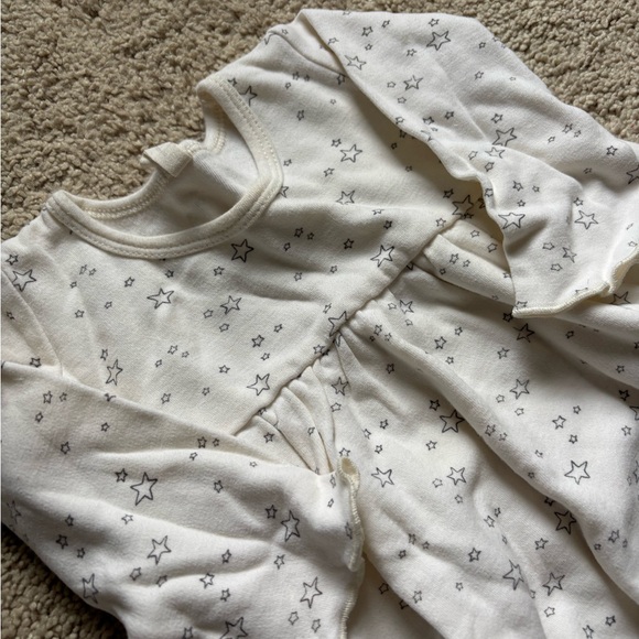Quincy Mae White Star Patterned Baby Dress - Picture 2 of 3